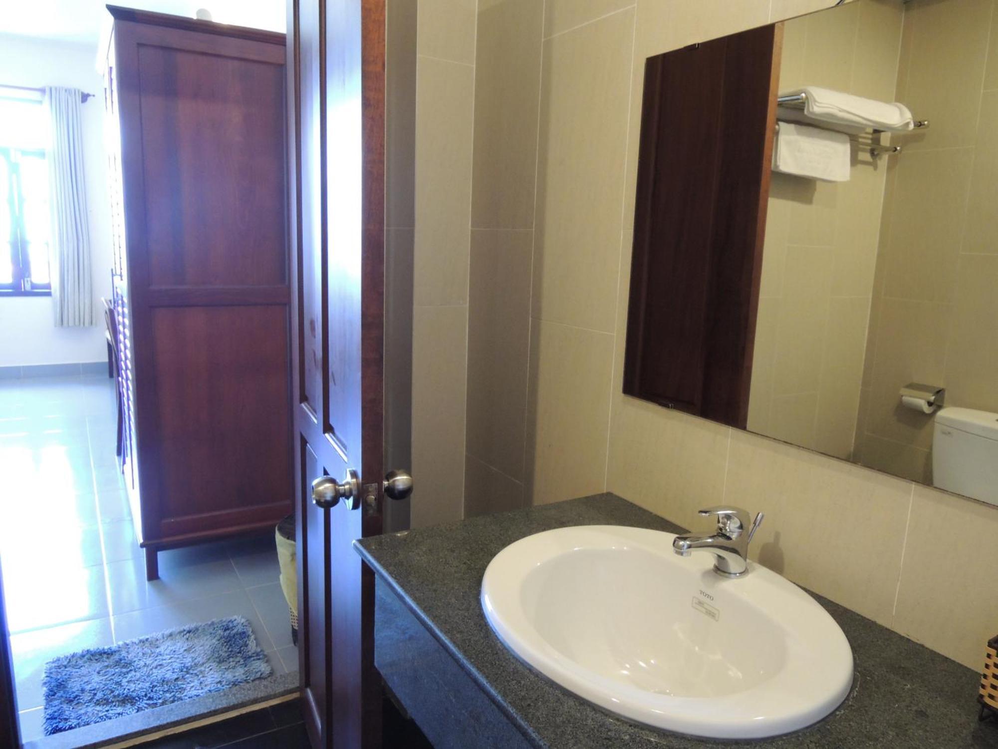 Star Binh Duong Hotel Hue Exterior photo